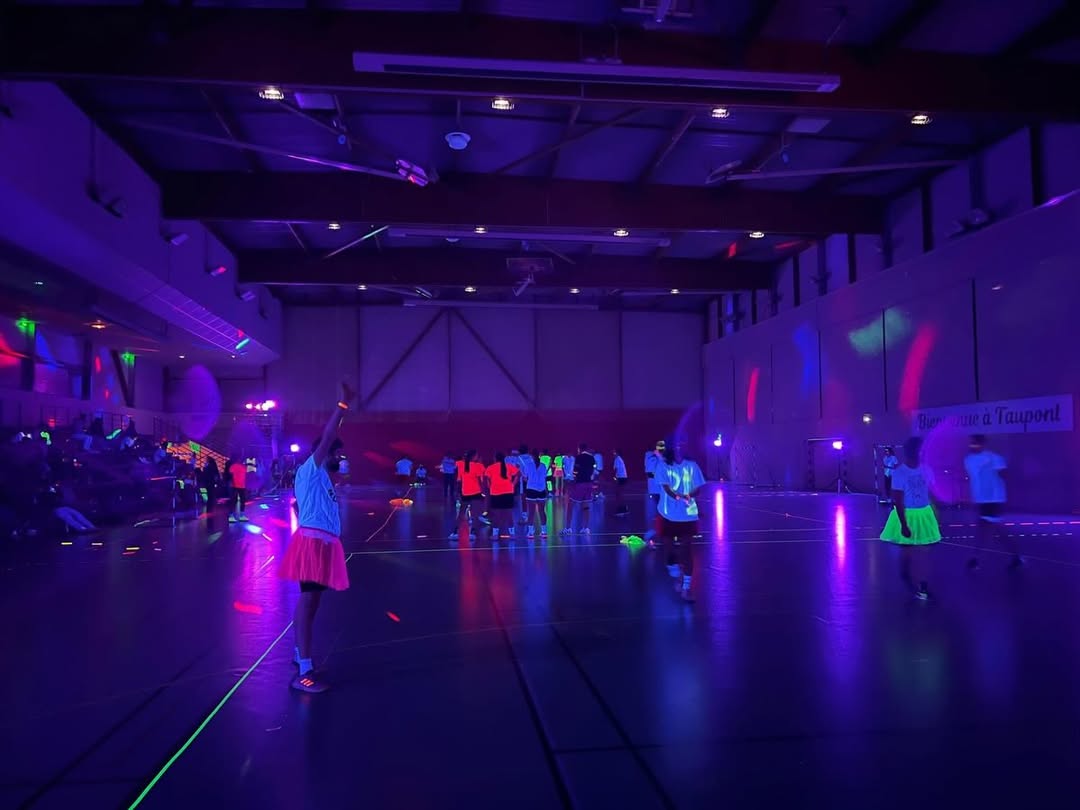 Retour en images sur le tournoi handfluo ! 🌈 5