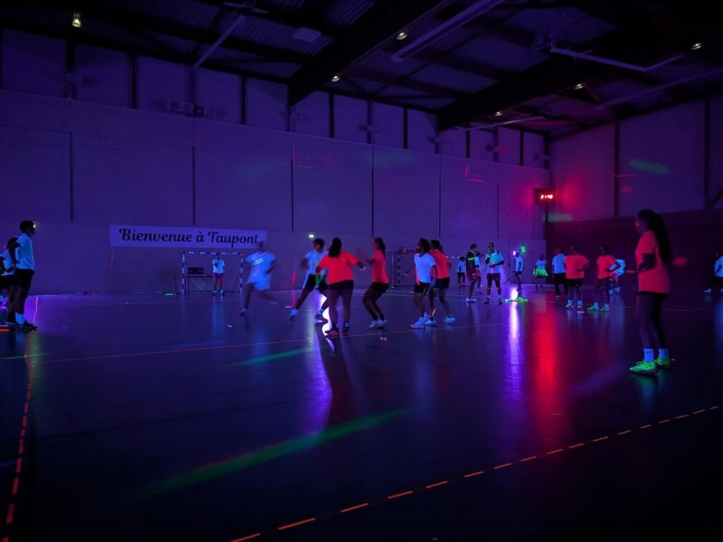 Retour en images sur le tournoi handfluo ! 🌈 8