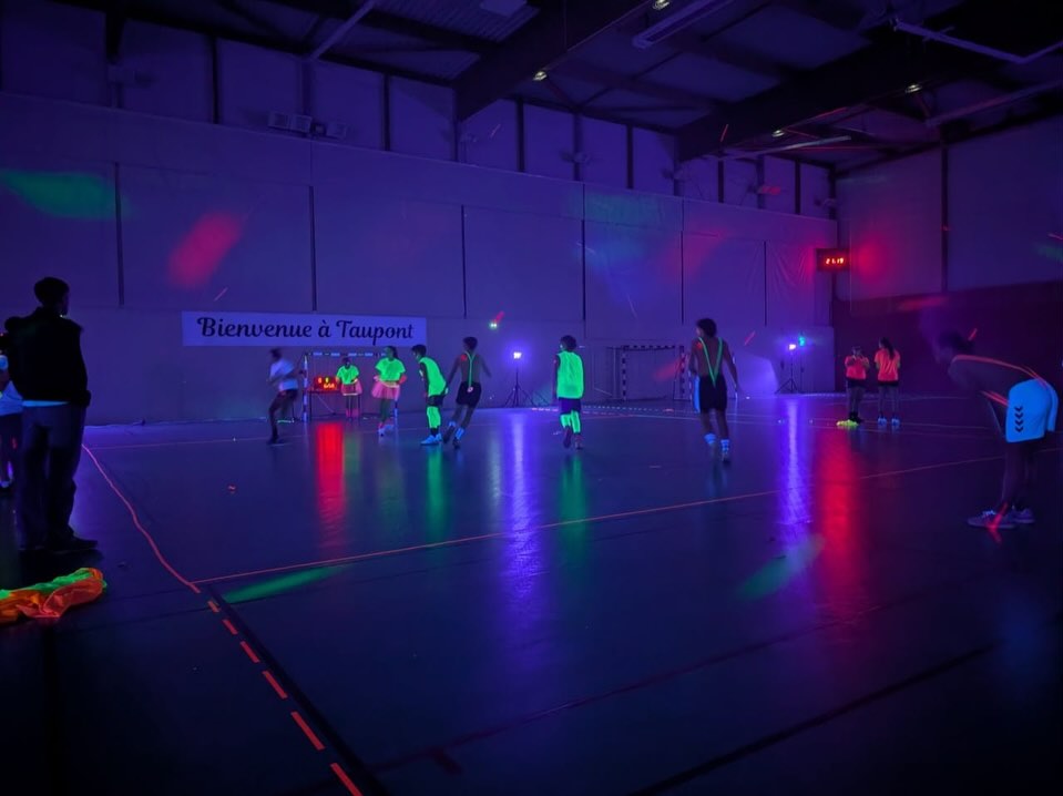 Retour en images sur le tournoi handfluo ! 🌈 7